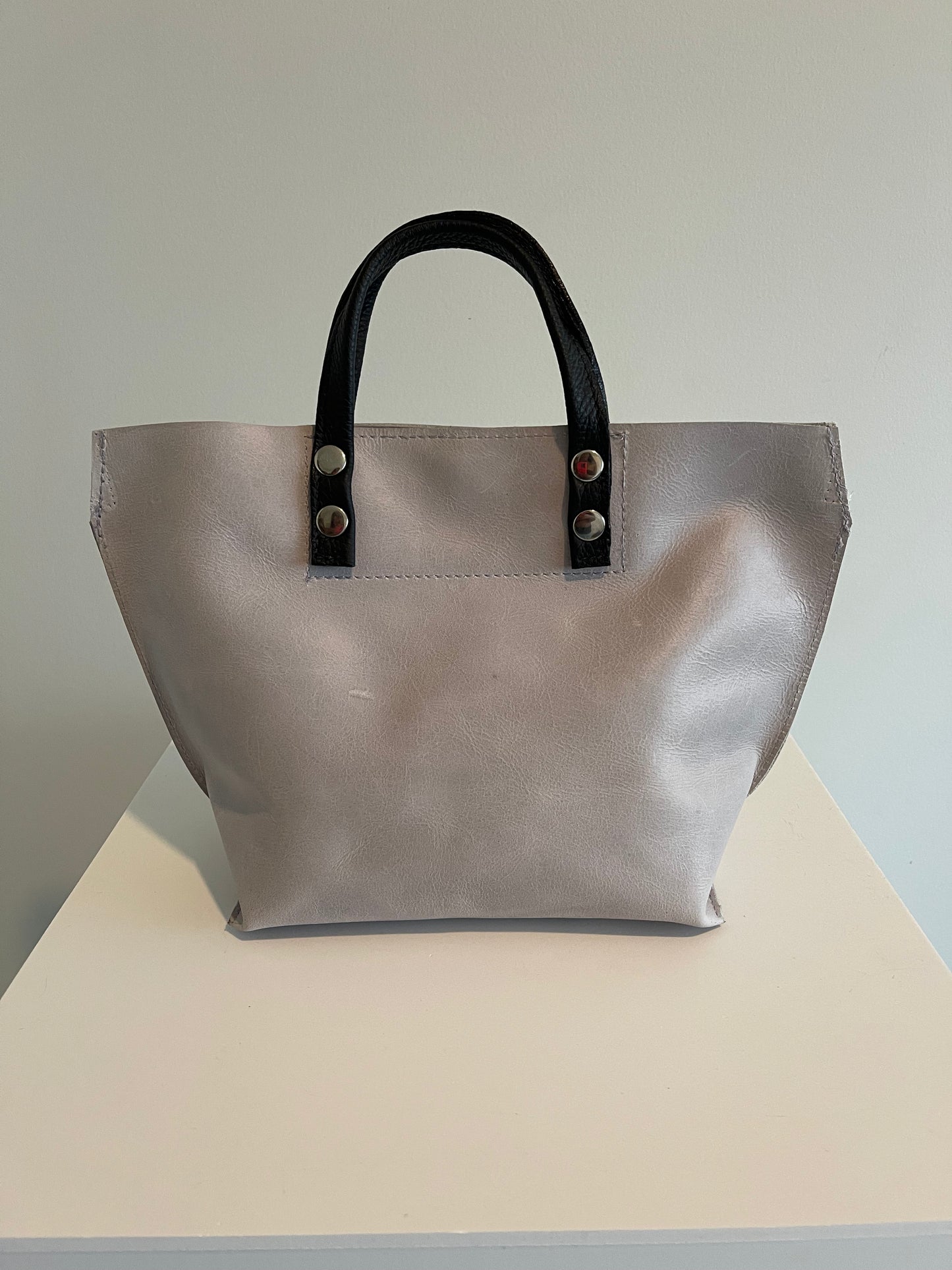 BM Embossed Top Handle