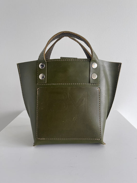 BM Embossed Top Handle